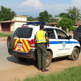 Guarda Municipal e veículo roubado em Barra Mansa